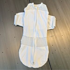 Happiest Baby White Baby Swaddle SNOO Sleep Sack size 0-2 months